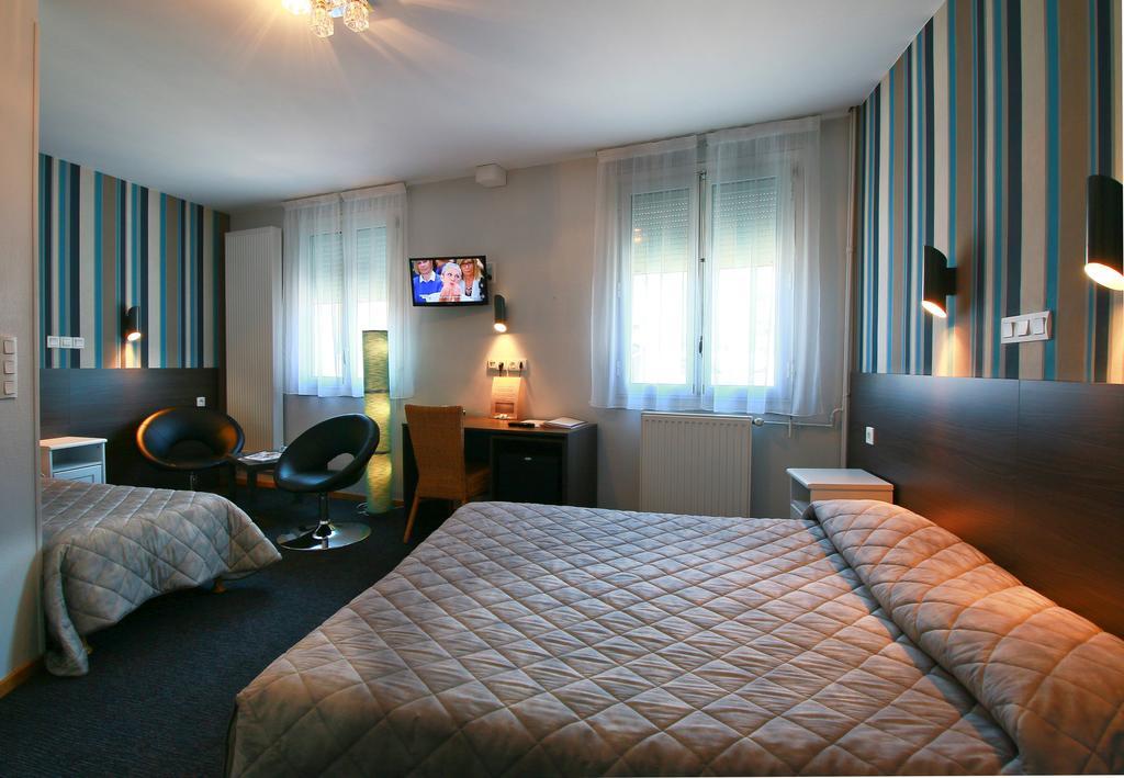Hotel Panoramic Bagneres-de-Luchon Exterior photo