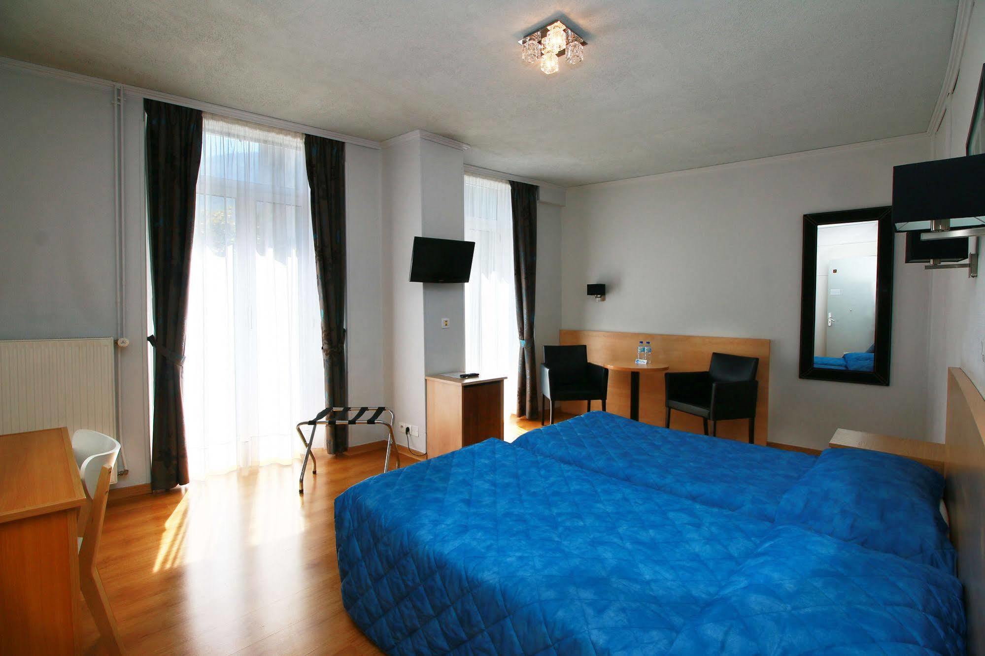 Hotel Panoramic Bagneres-de-Luchon Exterior photo
